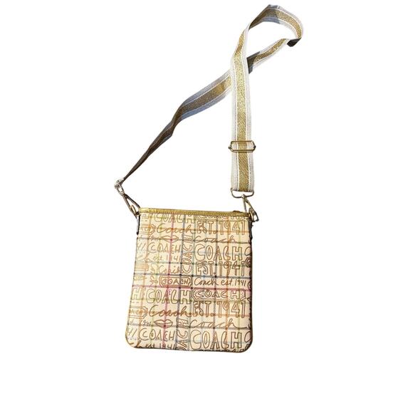 Coach - Picture 2 of 4